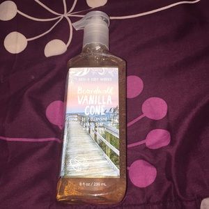 Boardwalk vanilla cone deep cleansing hand soap